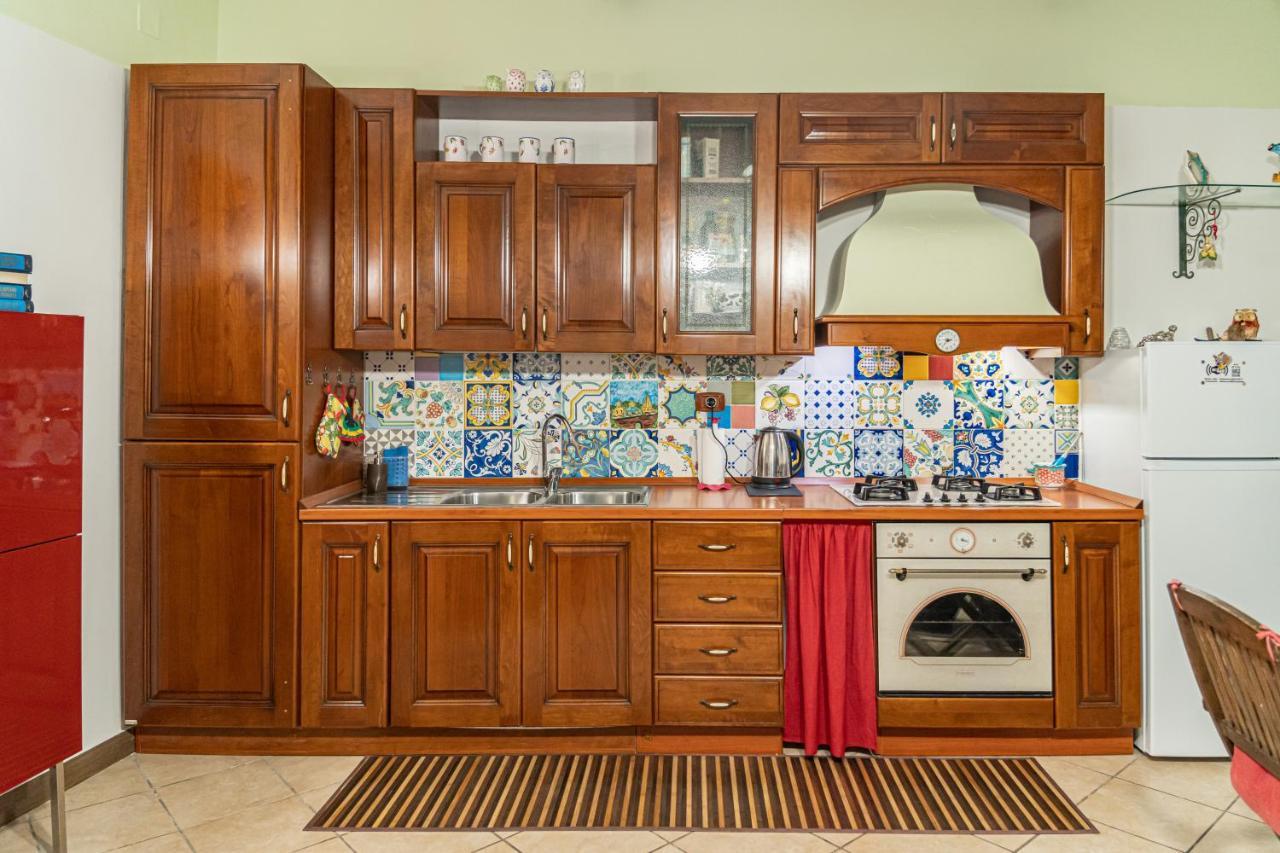 Casarella Chiara Apartment Наполи Екстериор снимка