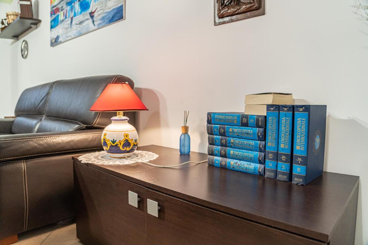 Casarella Chiara Apartment Наполи Екстериор снимка