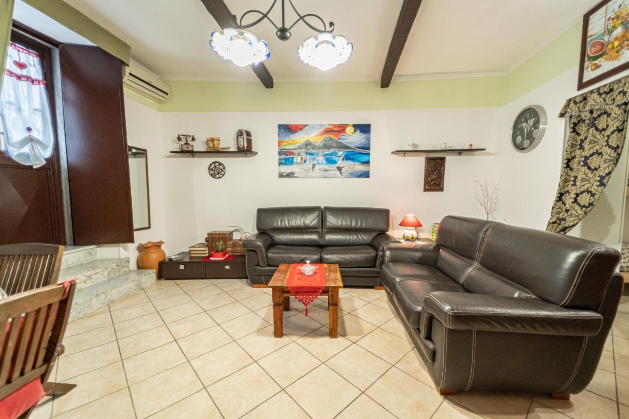 Casarella Chiara Apartment Наполи Екстериор снимка
