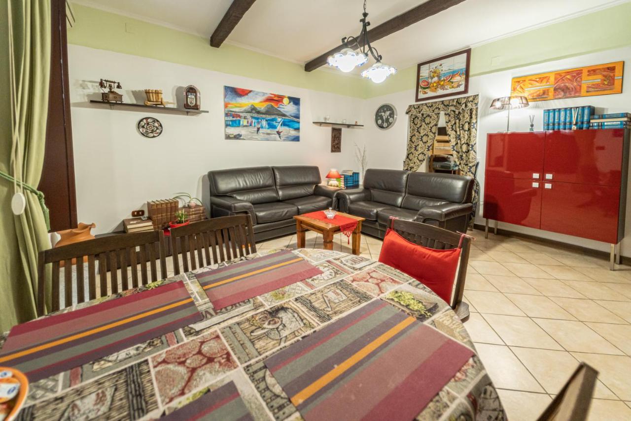 Casarella Chiara Apartment Наполи Екстериор снимка