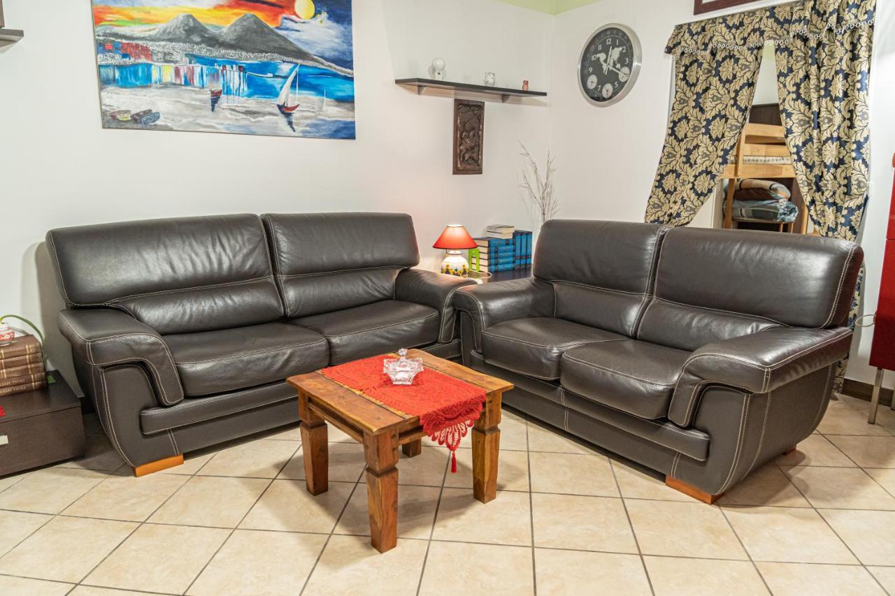 Casarella Chiara Apartment Наполи Екстериор снимка